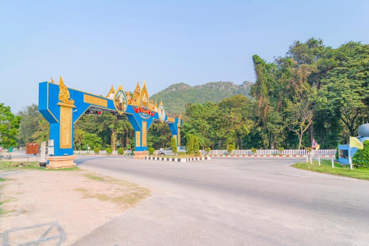 Oyo 658 Peamsook Resort Prachuap Khiri Khan Exteriör bild